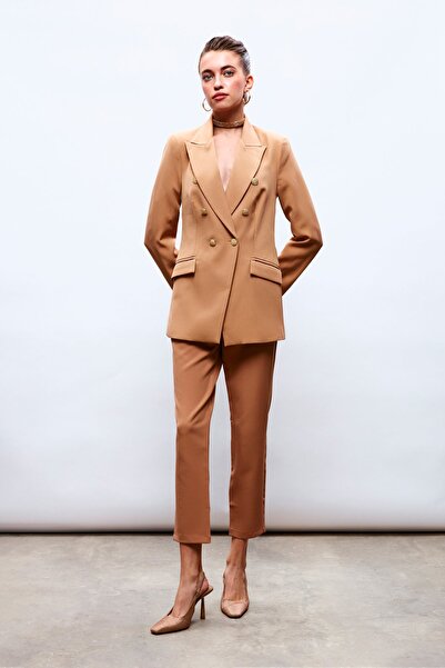 Sateen بنطلون بتفاصيل الكورسيه - لون جملي