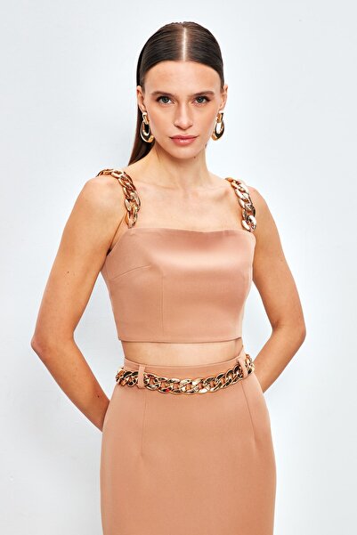 Sateen Gold Zincir Askılı Crop Bluz - Camel