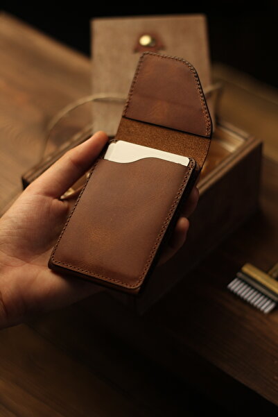 Atölye Çınar Leather Handmade DERİ MİNİMAL MAGSAFE KARTLIK ROSS İSME ÖZEL