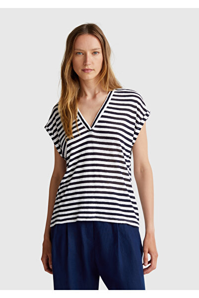 United Colors of Benetton Tricou cu decolteu în V cu dungi pentru femei, alba...