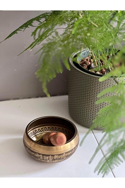 Miamantra طقم وعاء ومطرقة من النحاس التبتي بقطر 9.5 سم