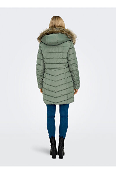 ONLY Açık Yeşil Kadın Kaban ONLELLAN QUILTED HOOD FUR COAT CC O