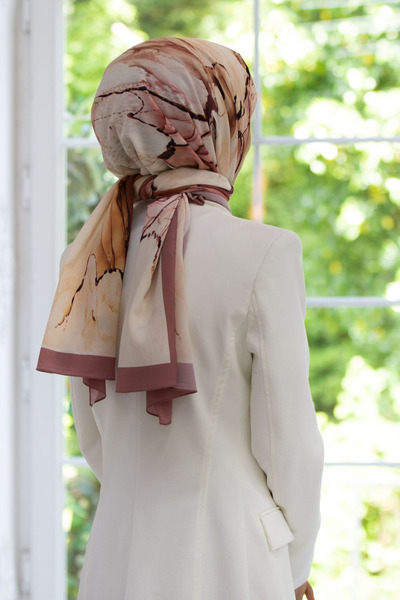 Vissona LÜKS MEDİNE İPEĞİ BATİK DESENLİ PUDRA RENKLİ 75X195 KIRIŞMAZ ŞAL MOSS...