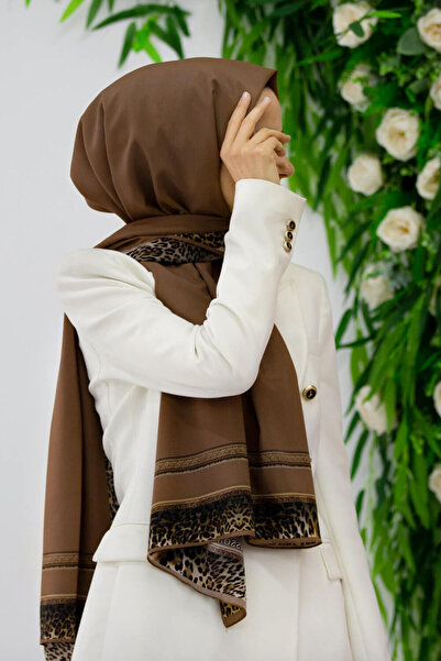 Vissona LÜKS MEDİNE İPEĞİ LEOPAR BORDÜR DESENLİ VİZON RENKLİ 75X195 KIRIŞMAZ ŞAL MOSS KREP DİKİŞ TİPİ İTALYA