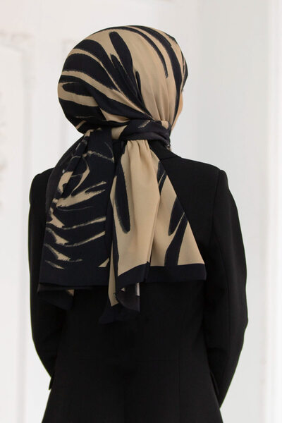 Vissona Luxurious Medina Silk Geometric Patterned Beige Colored 75X195 Non-Crimp Shalm Moss Crepe Stitch Type Italian Vertical