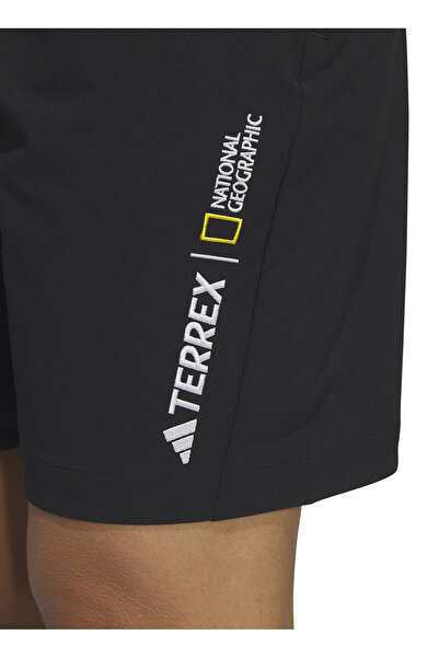 adidas HY4696 W NATGEO SHORTS Μαύρο γυναικείο σορτς κανονικού τύπου