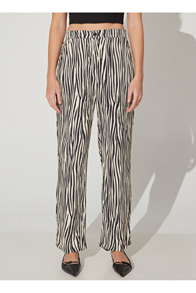 Fabrika Lastikli Bel Geniş Fit Siyah - Beyaz Kadın Pantolon JENES