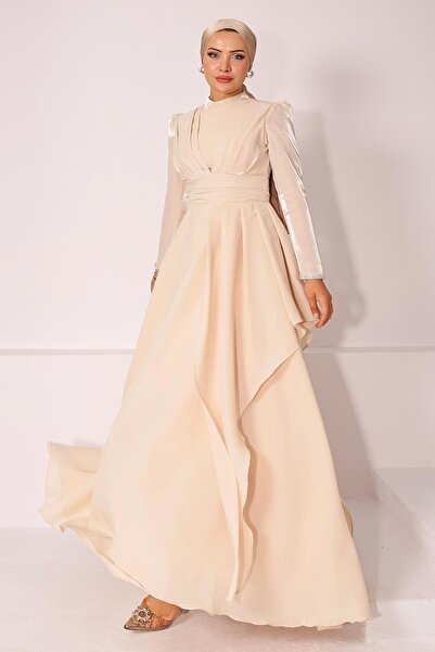 Olcay Βραδινό φόρεμα ταφτά σατέν με κέντημα με πέτρα στο μανίκι και λεπτομέρεια με πλισέ και βολάν, ΚΡΕΜ 1215