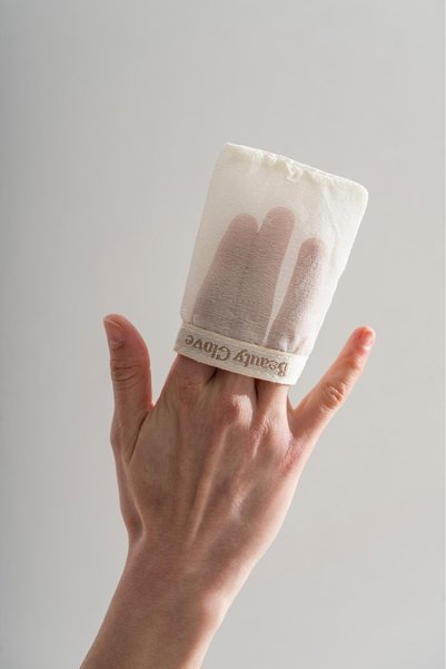 BEYZANA Facial Scrub Flush Silk Exfoliating Gloves for Women and Men