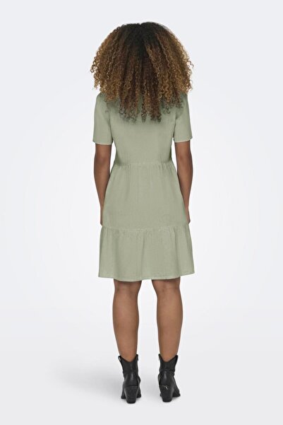 ONLY Glockenförmiges Kleid ONLTIRI-CARO Kurzes Kleid