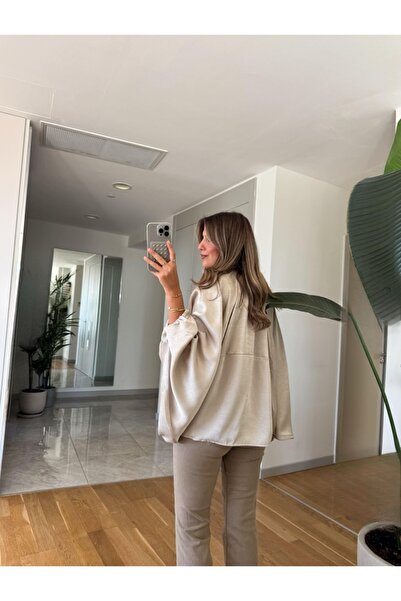 FEMMESTUDIO Women's Stone Color Satin Bat Sleeve Bomber Jacket