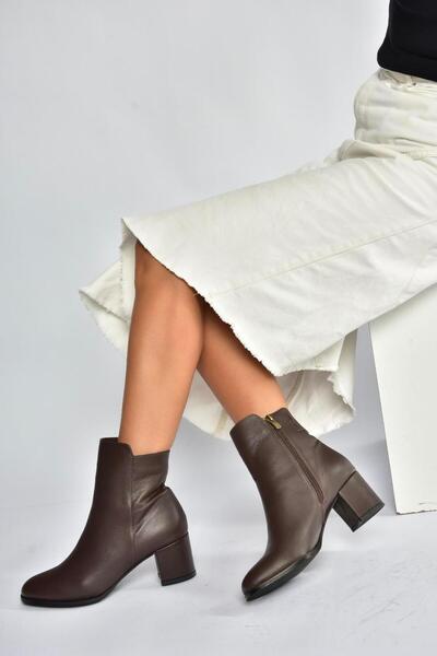 Fox Shoes V468581003 Γυναικείες μπότες με χοντρό τακούνι από γνήσιο δέρμα καφέ