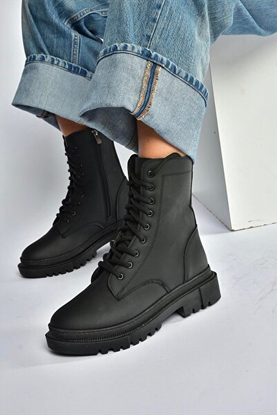 Fox Shoes V973192401 Μαύρες μπότες με χοντρή σόλα από Nubuck