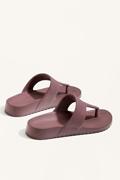 Oysho T-cut beach sandals