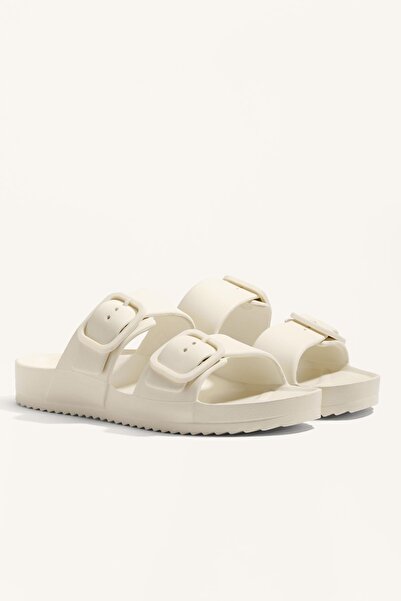 Oysho Buckled sandals
