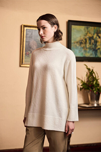 BE BLUE Ecru Soft Sweater