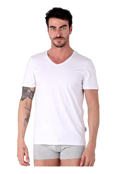 NORTH ICE تيشيرت بياقة V باللون الأبيض