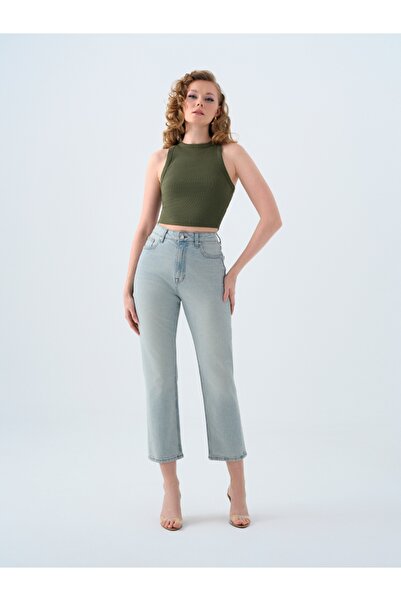 Loft رياضي نسائي جاهز