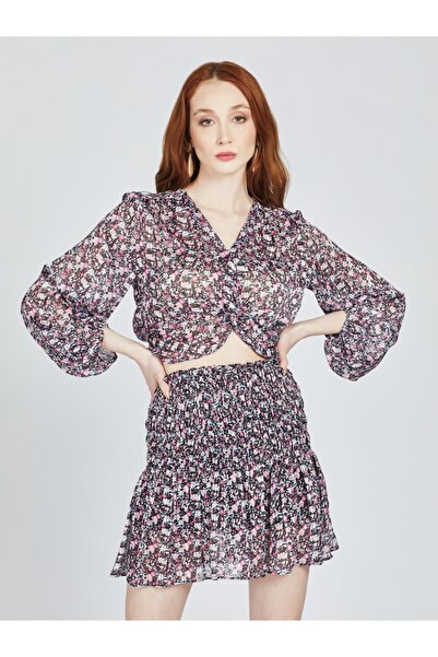 Loft 2027210   Model Women's Blouse - Long Sleeve