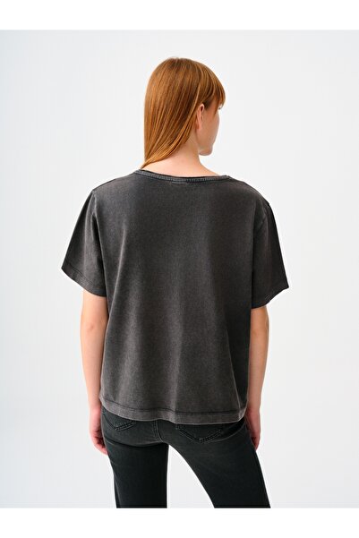 Loft Women's Regular Fit T-Shirt - Sleeves