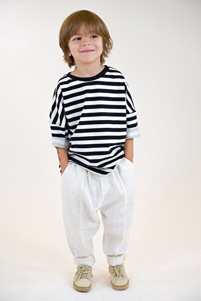 Catz Kids Бели панталони Vera с шевове моркови + тениска от пениран памук на черно и бяло райе