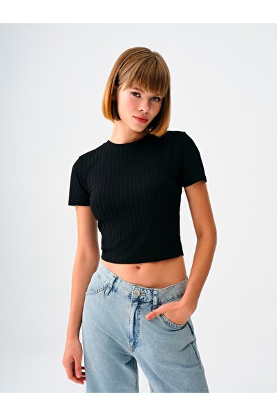 Loft Women's Fitted T-Shirt - Sleeves