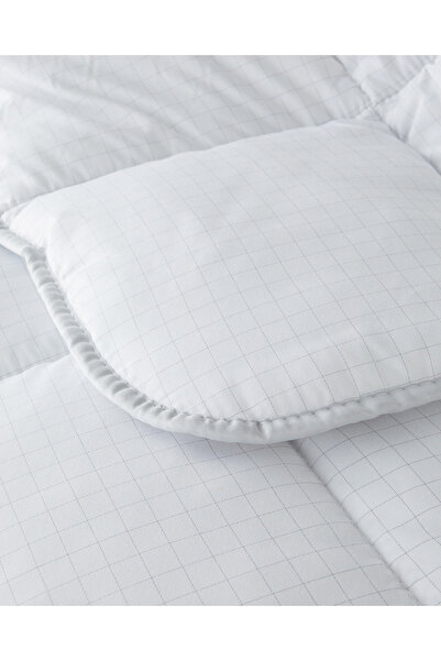 English Home Cuvertură gratuită 195x215 cm albă (29.03.2025)