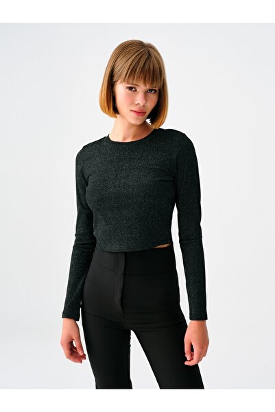 Loft Women's Fitted T-Shirt - U. Sleeve