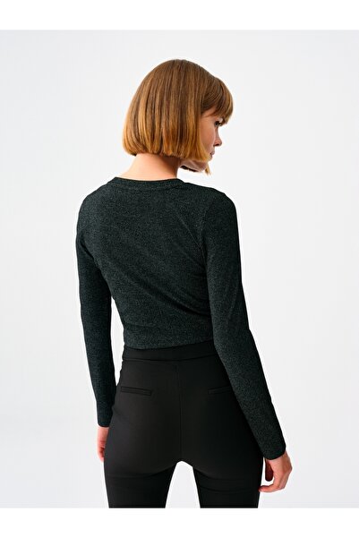 Loft Women's Fitted T-Shirt - U. Sleeve