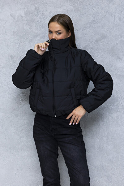 GİYSA Γυναικείο κοντό πουπουλένιο παλτό με ψηλό γιακά με διπλή τσέπη με φερμουάρ μαύρο - 1020