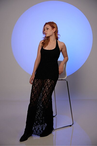 FLAVİA TEKSTİL BOYUNDAN ASKILI VÜCUDU SARAN DANTEL DETAY DİZE KADAR ASTARLI M...