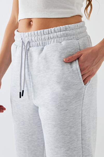 The Champ Clothing Oversize Unisex Sweatpants Gray Melange – 3-Thread Ribbed, Elasticated Waistband, Pockets, Relaxed Fit