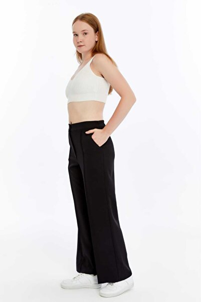 lovmi Wide-Leg Classic Palazzo Pants Elegant Design Casual and Office Chic