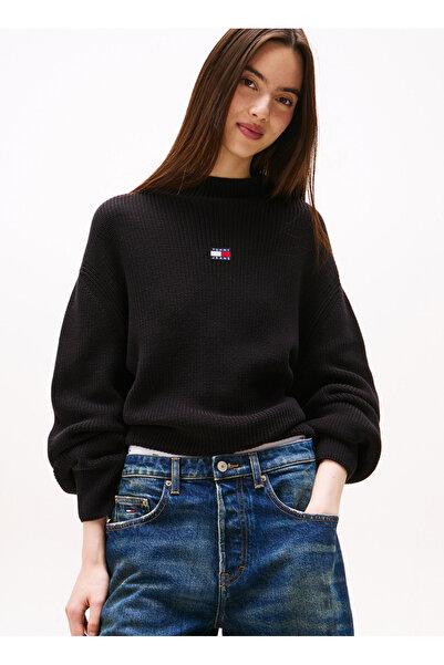 Tommy Jeans Dik Yaka Standart Nakışlı Siyah Kazak Kadın DW0DW21676BDS