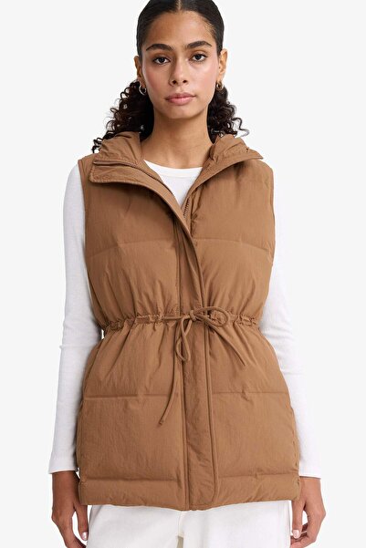 DeFacto Regular Fit Hooded Zippered Elastic Waist Inflatable Vest E8592Ax25Au