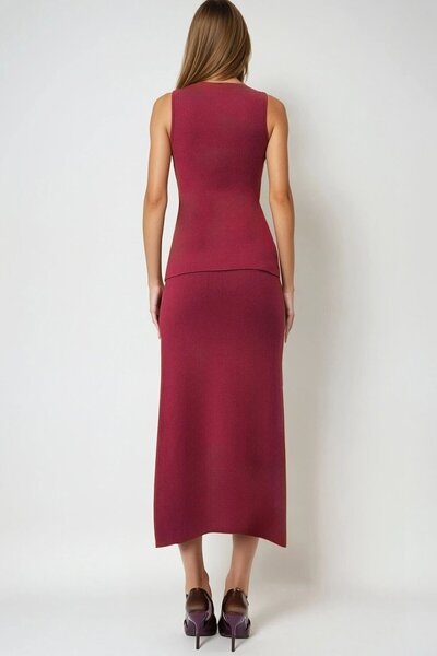 VAGGON Women's Burgundy Accessory Buttoned Vest and Maxi Skirt Knitwear Set Vs01003