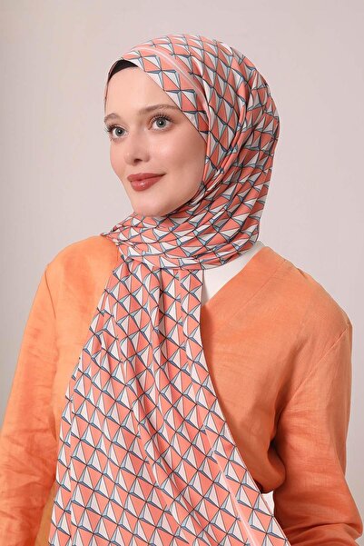 Levidor Salmon Triangle Pattern Club Shawl