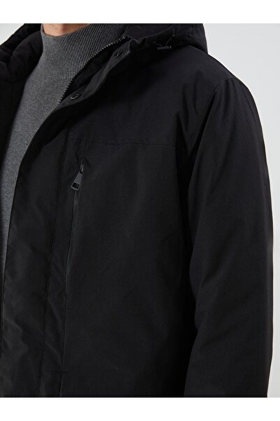 LC Waikiki Standart Kalıp Kapüşonlu Erkek Mont (W5)