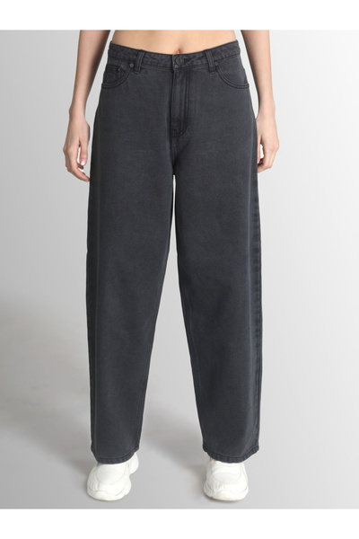 Bene Kleed By Styli Women High Rise Baggy Fit Jeans