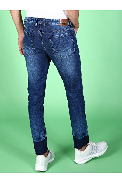 HardSoda By Styli Men Slim Fit Jeans with Light Distress