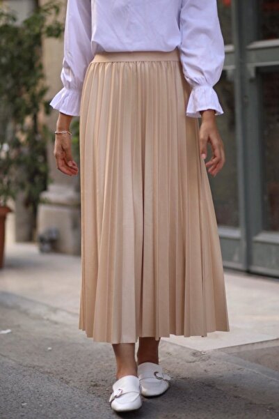 Kombinazon Lavanya Wide Pleated Cream Skirt