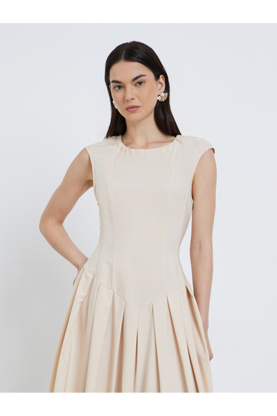 Take Two By Styli Solid Pleated Sleeveless A-Line Maxi Dress