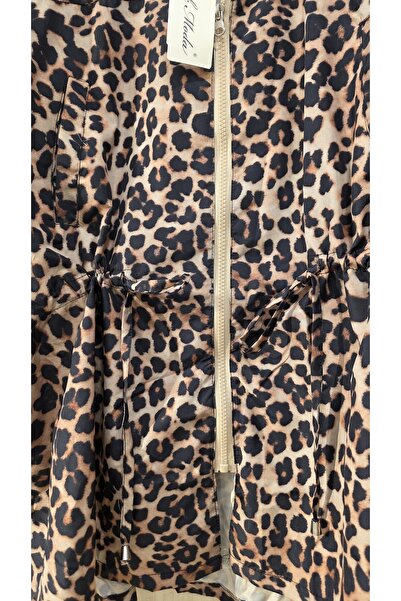 Park Moda Λεπτό αδιάβροχο αντιανεμικό με φερμουάρ με σχέδιο λεοπάρ