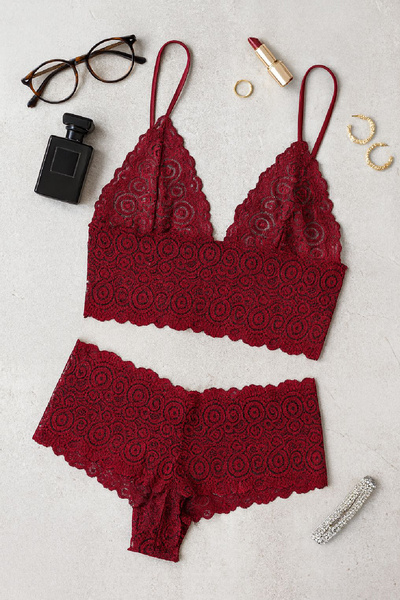 Ronanna Set de pantaloni scurți din dantelă burgundă pentru femei – Lenjerie ...
