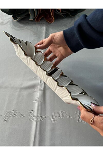 Meri Ev Gereçleri Flora Gold Rectangular Presentation Plate 32 cm