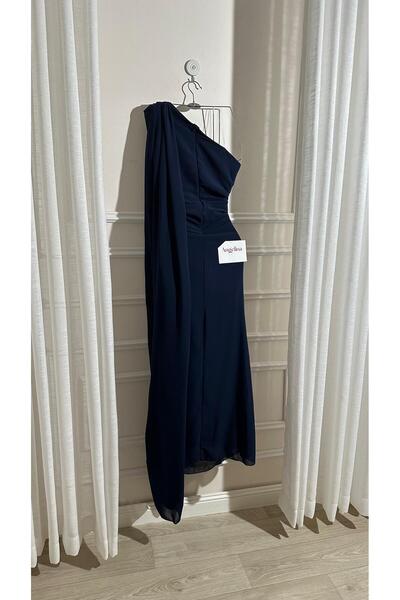 Angelinaa Isana dress