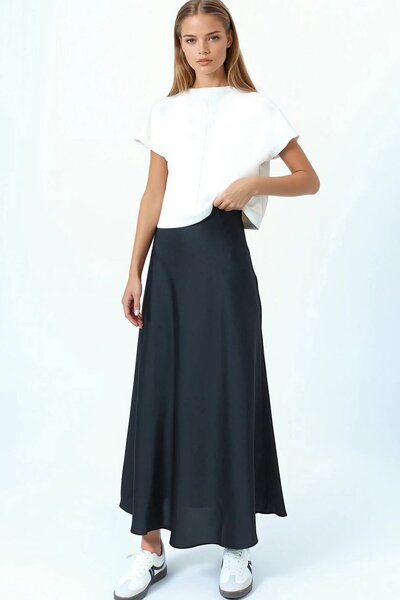 VAGGON High Waist Basic Satin Skirt