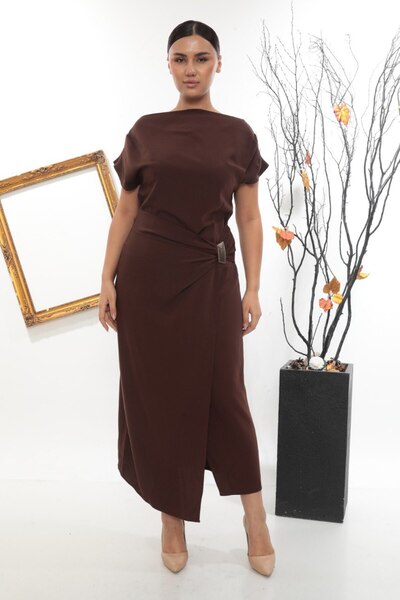 Budvaa Stylish Boat Neck Draped Waist Buckle Midi Dress