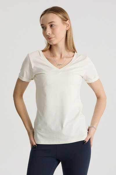Perché Women's Regular Fit Sleeve Folded V-Neck T-Shirt