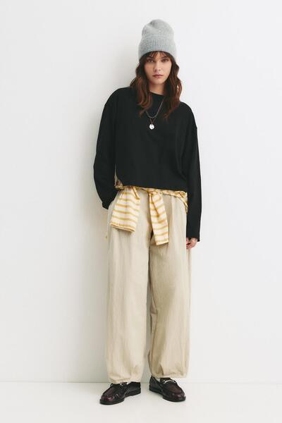 Pull & Bear Boxy fit long-sleeve T-shirt